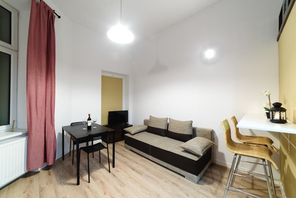 Cracow Rent Apartments - Spacious Apartments For 2-7 People In Quiet Area - Kolberga Street Nr 3 - 10 Min To Main Square By Foot 크라쿠프 외부 사진