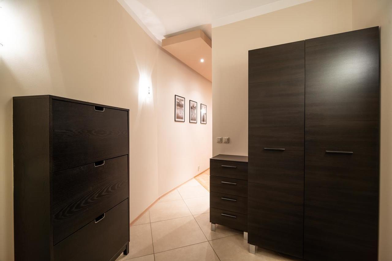 Cracow Rent Apartments - Spacious Apartments For 2-7 People In Quiet Area - Kolberga Street Nr 3 - 10 Min To Main Square By Foot 크라쿠프 외부 사진