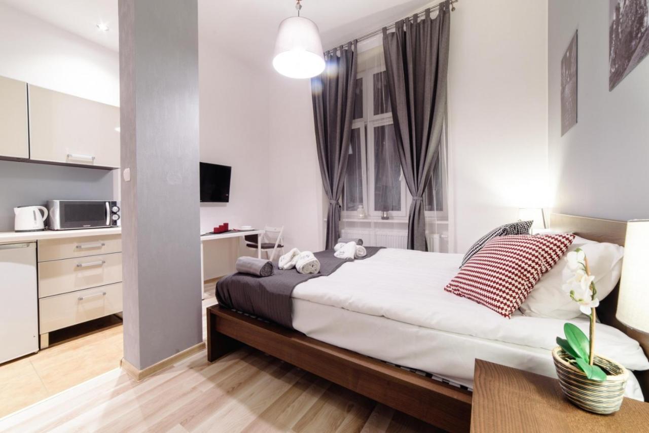 Cracow Rent Apartments - Spacious Apartments For 2-7 People In Quiet Area - Kolberga Street Nr 3 - 10 Min To Main Square By Foot 크라쿠프 외부 사진